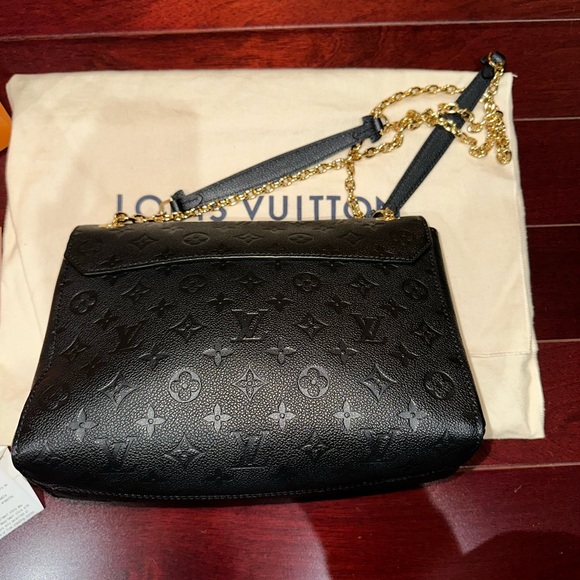 Louis Vuitton Bag - Picture 6 of 10